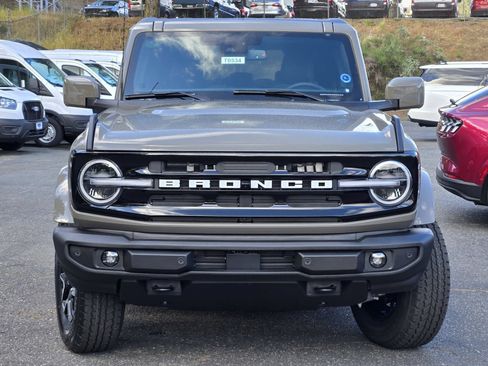 New 2026 Ford Bronco Outer Banks AWD/4WD image 13