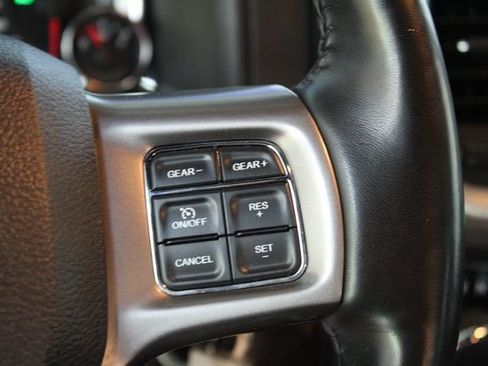 Used 2022 RAM 1500 Warlock AWD/4WD image 16