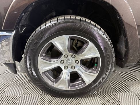 Used 2019 RAM 1500 Laramie image 10