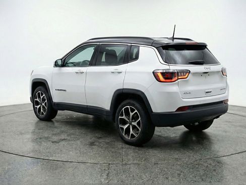 Used 2025 Jeep Compass Limited image 6