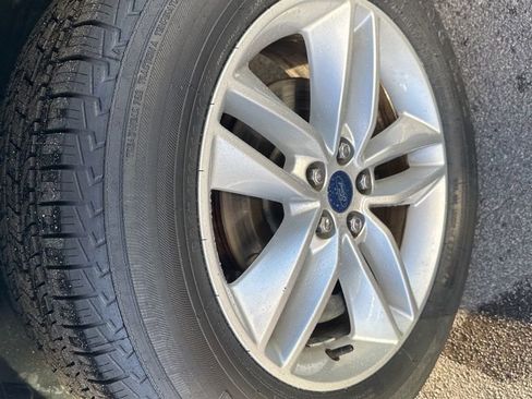 Used 2017 Ford Edge SEL w/ Equipment Group 201A image 33