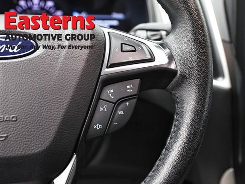 Used 2024 Ford Edge SEL image 16