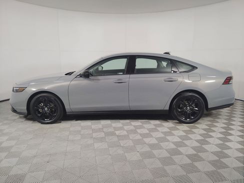 Certified 2025 Honda Accord SE image 2