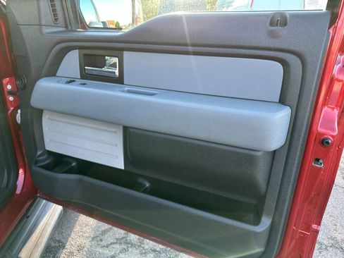 Used 2014 Ford F150 XLT w/ XLT Convenience Package image 15