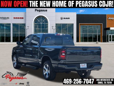 New 2026 RAM 1500 Express RWD image 4