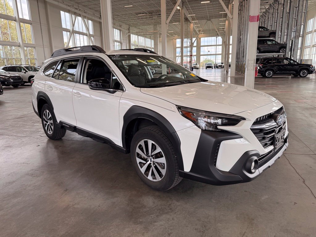 Certified 2024 Subaru Outback Premium AWD/4WD image 1