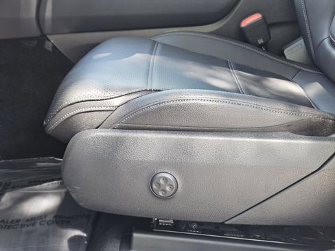 Certified 2025 Mercedes-Benz GLC 300 4MATIC image 14