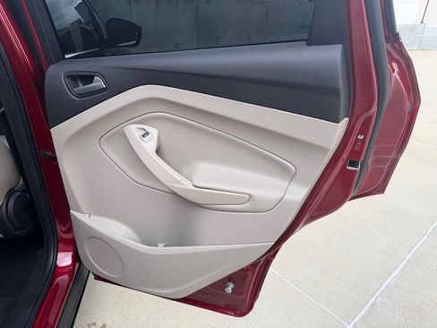 Used 2019 Ford Escape SEL AWD/4WD image 22
