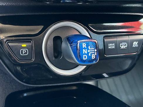 Certified 2021 Toyota Prius Prime Limited FWD image 24