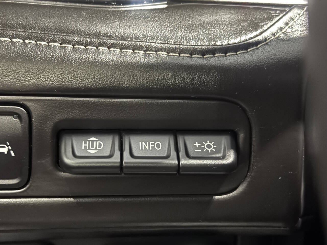 Used 2023 GMC Yukon Denali Ultimate AWD/4WD image 37