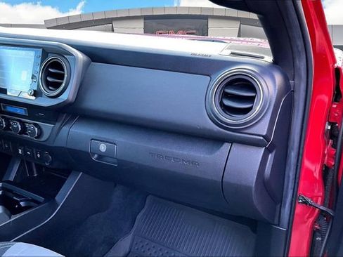 Used 2023 Toyota Tacoma TRD Off-Road image 16