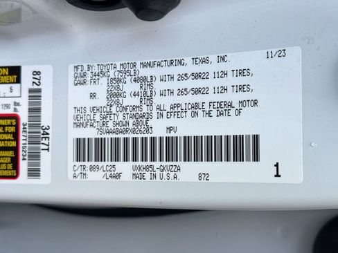 Used 2024 Toyota Sequoia Capstone AWD/4WD image 19