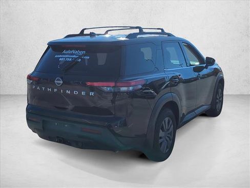 Certified 2025 Nissan Pathfinder SV w/ SV Premium Package image 7