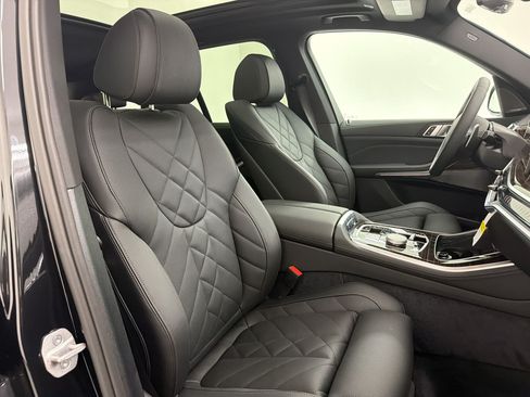 New 2026 BMW X5 xDrive40i w/ M Sport Package AWD/4WD image 23