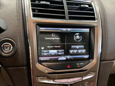 Used 2015 Lincoln MKX AWD w/ Olive Ash Wood Package image 23