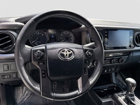 Used 2023 Toyota Tacoma TRD Off-Road image 11