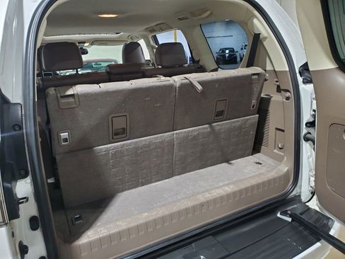 Used 2015 Lexus GX 460 w/ Premium Package image 44