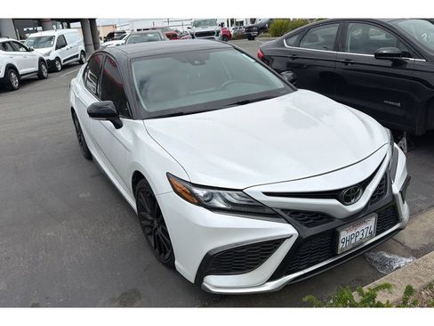 Used 2021 Toyota Camry XSE FWD image 2