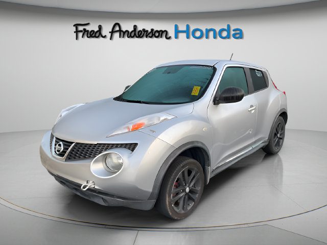 Used 2011 Nissan Juke SV w/ Chrome Pkg FWD image 2