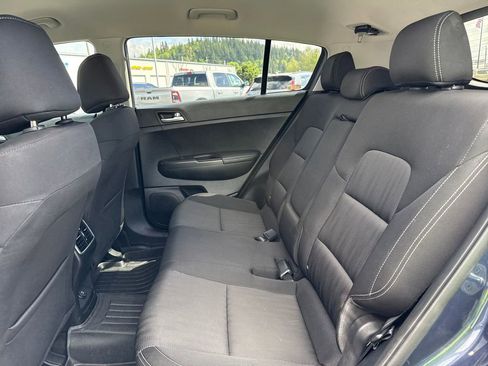 Used 2017 Kia Sportage LX AWD/4WD image 15