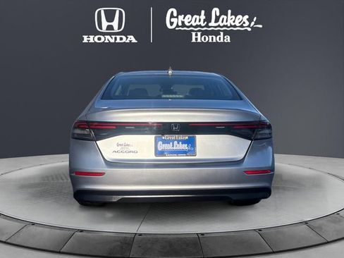 Certified 2025 Honda Accord LX image 5