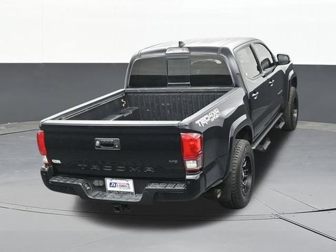 Used 2019 Toyota Tacoma TRD Sport w/ Technology Package AWD/4WD image 58