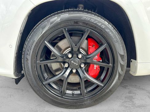 Used 2018 Jeep Grand Cherokee SRT AWD/4WD image 13
