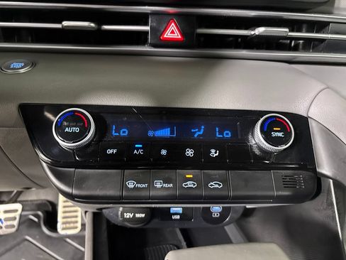 Used 2025 Hyundai Elantra Sport FWD image 15