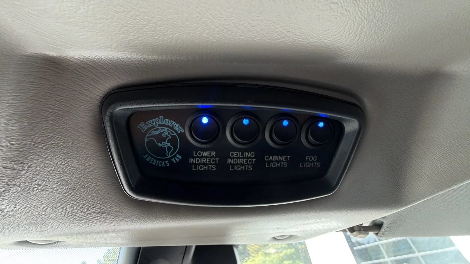 Used 2019 GMC Savana 2500 w/ Enhanced Convenience Package RWD image 45