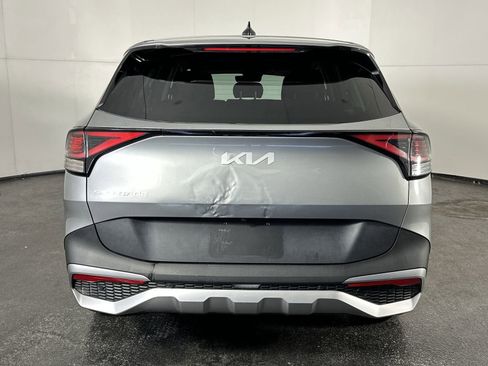 Used 2024 Kia Sportage LX image 7