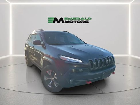 Used 2017 Jeep Cherokee Trailhawk w/ Comfort & Convenience Group AWD/4WD image 1