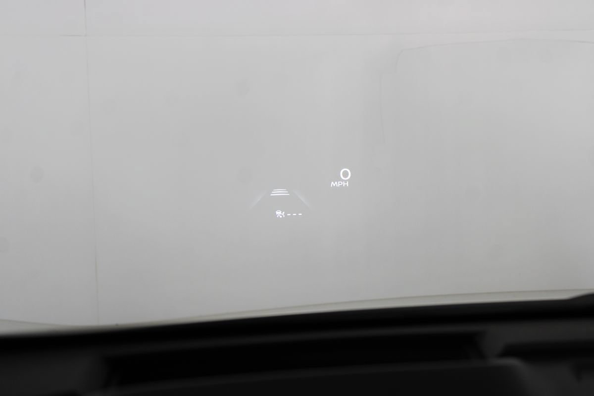 Used 2024 Nissan Ariya FWD image 9