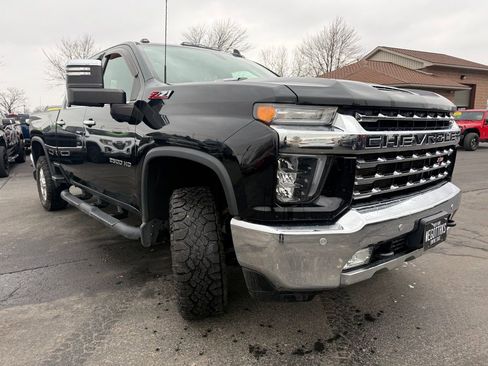 Used 2020 Chevrolet Silverado 2500 LTZ w/ LTZ Plus Package image 3