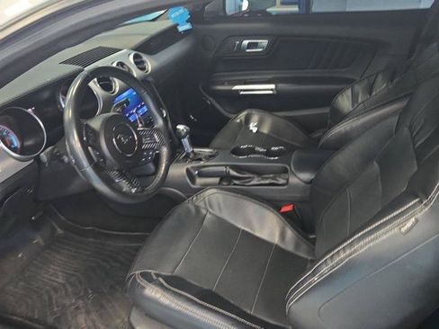 Used 2020 Ford Mustang Premium RWD image 9