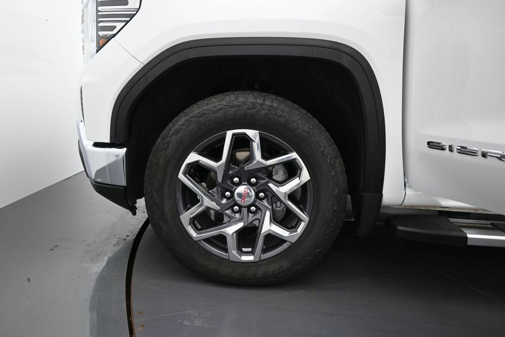 Used 2025 GMC Sierra 1500 SLT w/ SLT Premium Plus Package AWD/4WD image 8