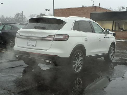 Certified 2022 Lincoln Nautilus Reserve image 7