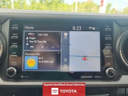 Certified 2022 Toyota Tacoma TRD Off-Road AWD/4WD image 18