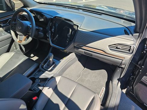 Used 2025 Subaru Forester Sport AWD/4WD image 12