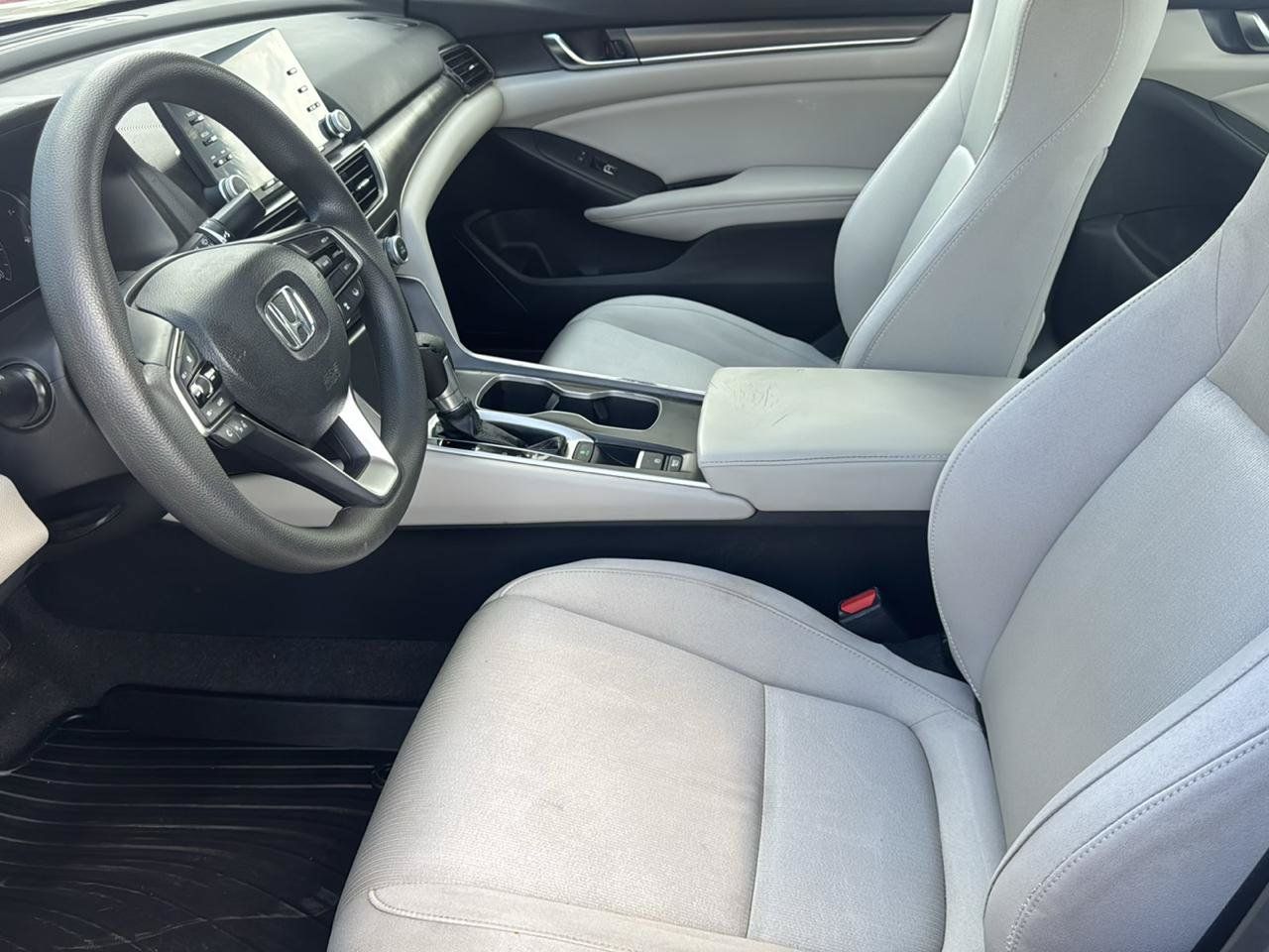 Used 2018 Honda Accord LX image 10