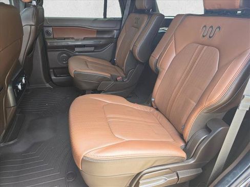 Used 2024 Ford Expedition King Ranch RWD image 13