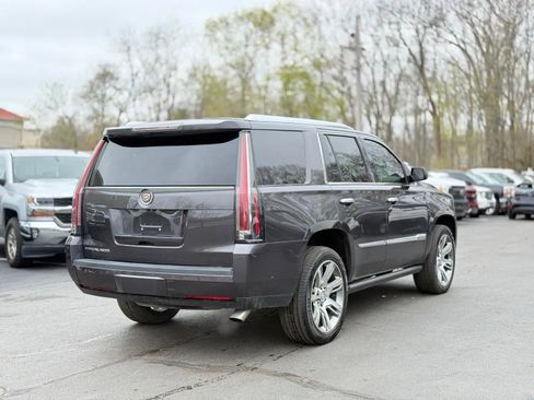 Used 2015 Cadillac Escalade Premium image 7