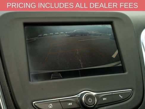 Used 2024 Chevrolet Equinox LT FWD image 14