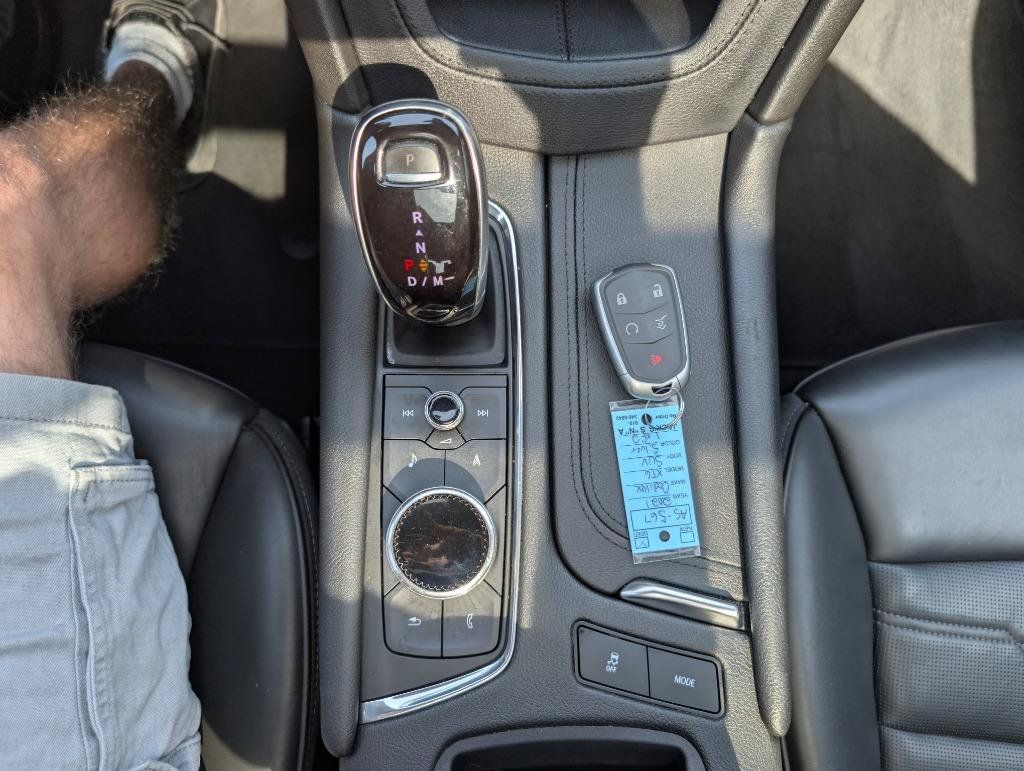 Used 2021 Cadillac XT6 Premium Luxury w/ Platinum Package FWD image 30