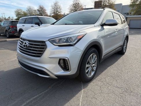 Used 2017 Hyundai Santa Fe SE w/ SE Premium Package 02 image 3