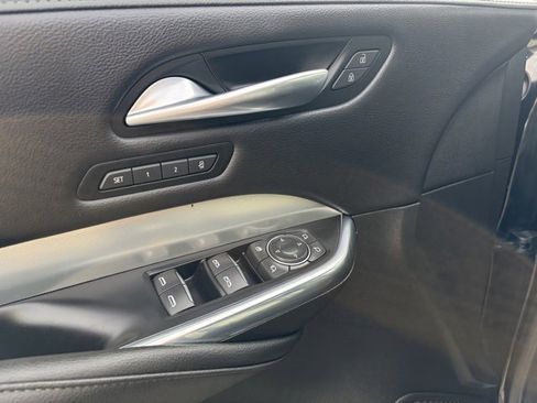 Used 2023 Cadillac XT4 Premium Luxury image 19