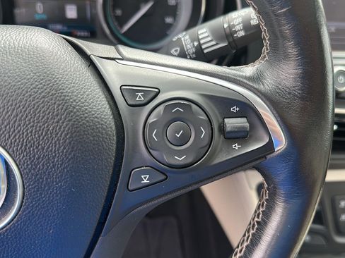 Used 2017 Buick Envision Essence AWD/4WD image 14