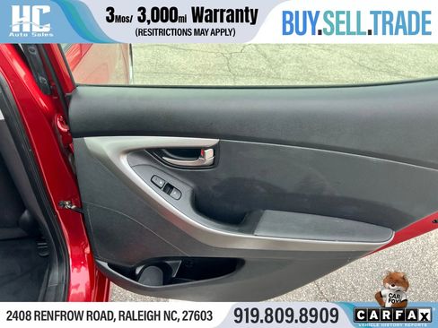 Used 2012 Hyundai Elantra Limited image 19