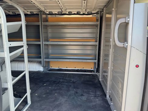 Used 2019 Nissan NV 2500 SL w/ Navigation Package image 30