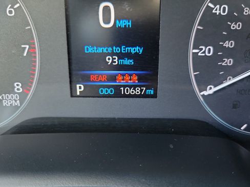 Used 2025 Toyota Corolla LE FWD image 25