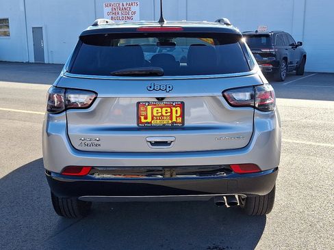 Certified 2022 Jeep Compass Limited w/ Elite Group image 5